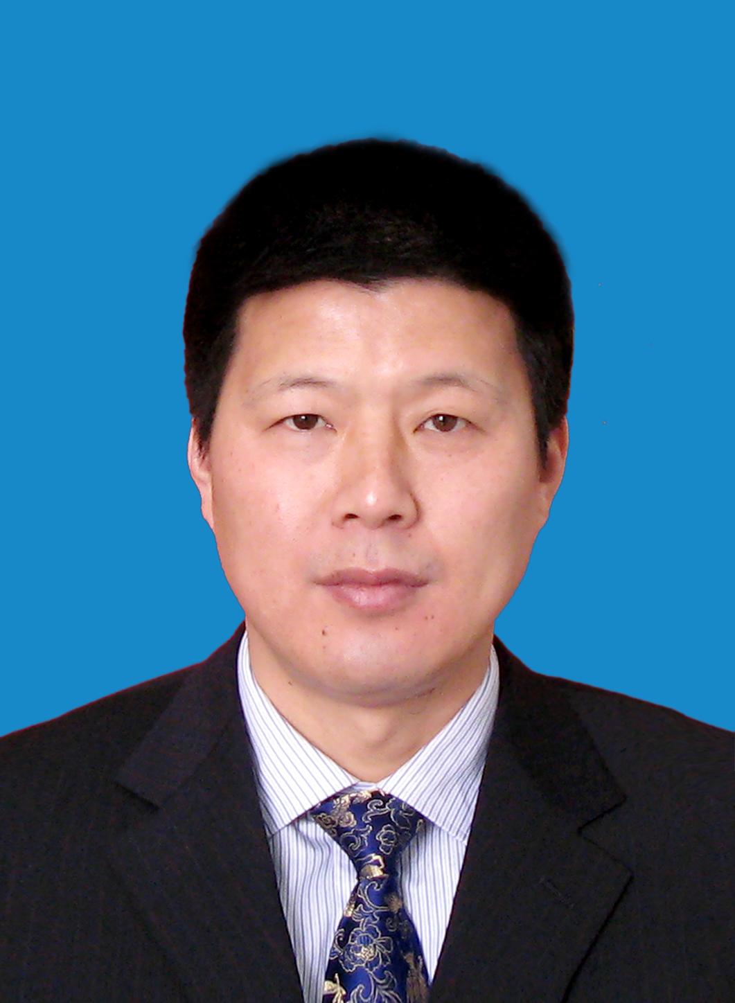 张培刚（蓝底）.jpg